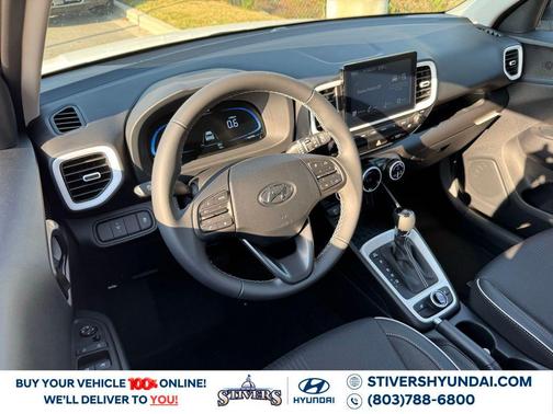2026 Hyundai VENUE SEL w/Two-Tone Roof