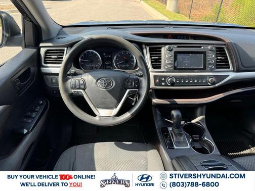 2017 Toyota Highlander LE I4
