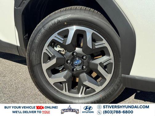 2025 Subaru Forester Base