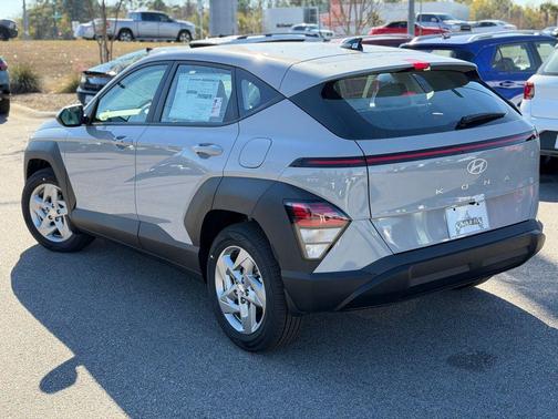 Cyber Gray Metallic 2026 Hyundai KONA SE