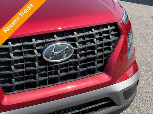 2025 Hyundai VENUE SE
