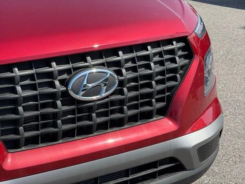 2025 Hyundai VENUE SE