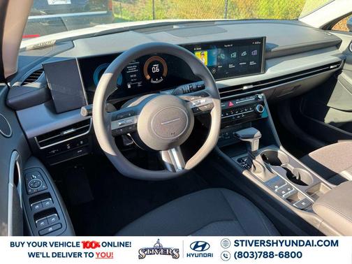 2025 Hyundai SONATA SE