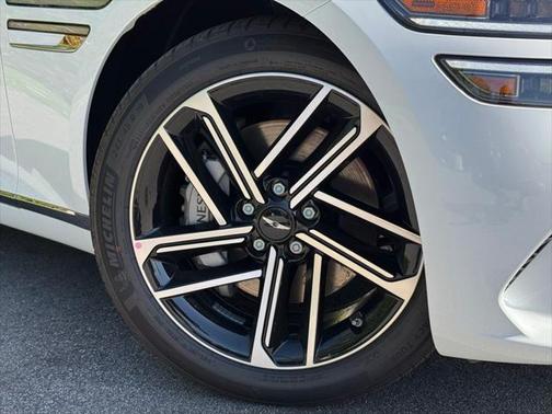 2025 Genesis G80 2.5T Advanced AWD