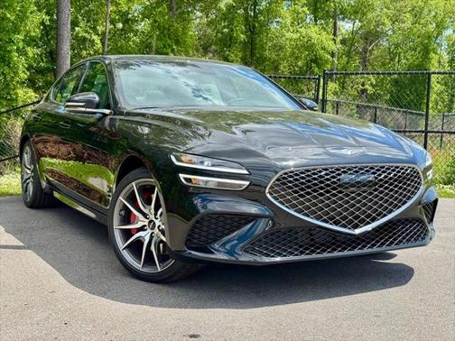 2025 Genesis G70 2.5T RWD