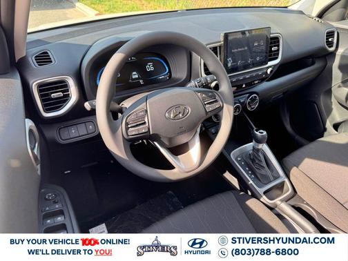 2025 Hyundai VENUE SE