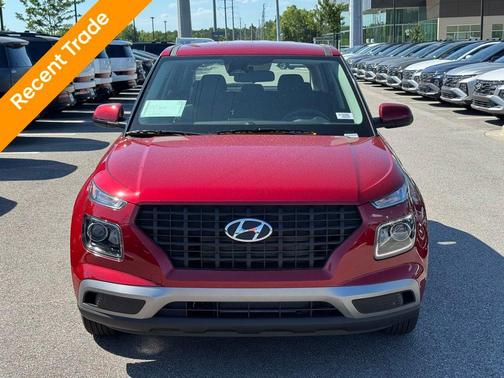 2025 Hyundai VENUE SE