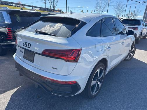 2022 Audi Q5 45 S line Premium Plus