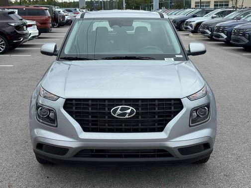 2026 Hyundai VENUE SE