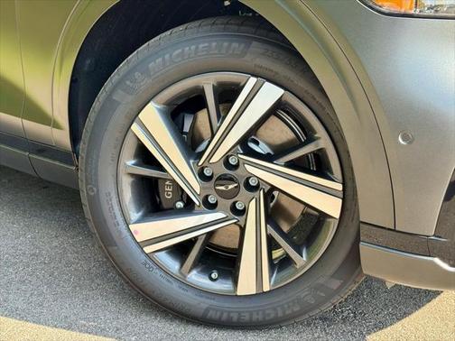 2026 Genesis GV70 3.5T Sport Advanced