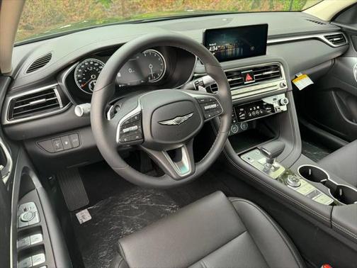 2025 Genesis G70 2.5T RWD