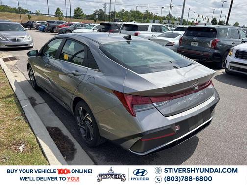 Fluid Metal 2024 Hyundai ELANTRA SEL