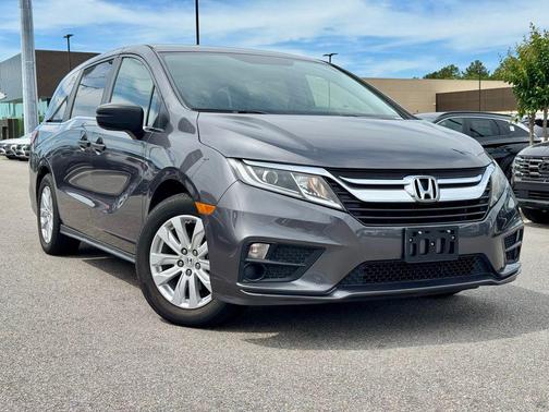 Modern Steel Metallic 2018 Honda Odyssey LX
