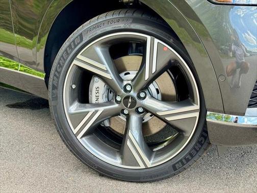 2025 Genesis GV80 2.5T