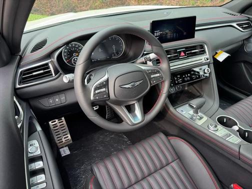2025 Genesis G70 2.5T RWD