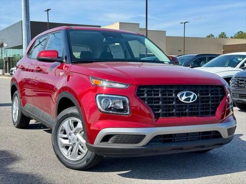 2025 Hyundai VENUE SE