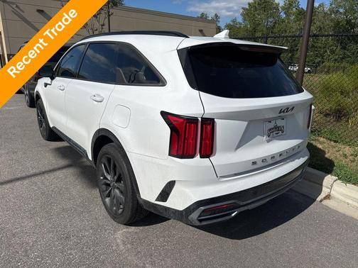 2022 Kia Sorento SX
