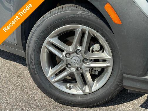 2023 Hyundai KONA SE