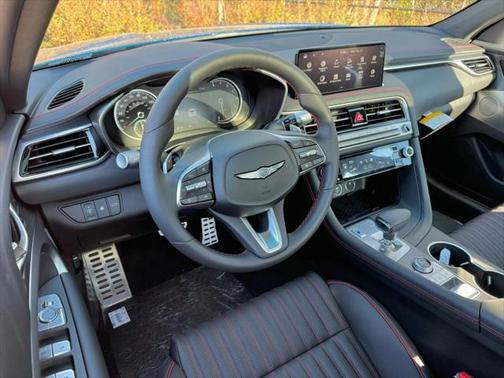 2025 Genesis G70 2.5T RWD