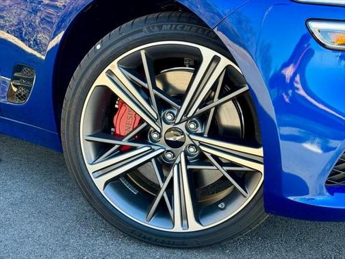 2025 Genesis G70 2.5T RWD