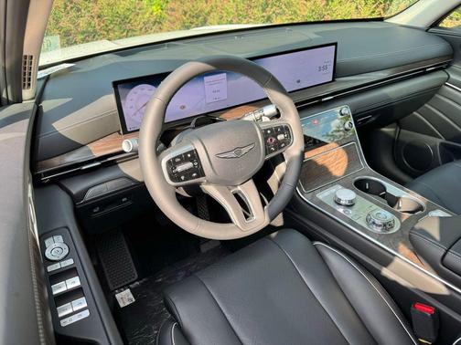 2026 Genesis GV80 2.5T