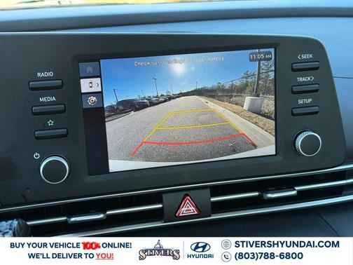 2025 Hyundai ELANTRA SE