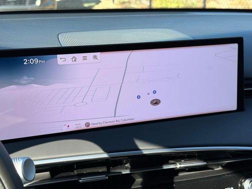 2026 Genesis Electrified GV70 Standard