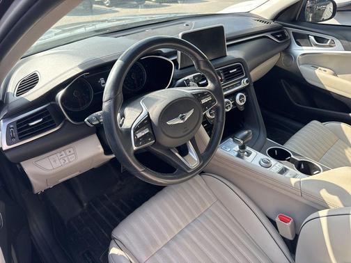 2021 Genesis G70 3.3T RWD