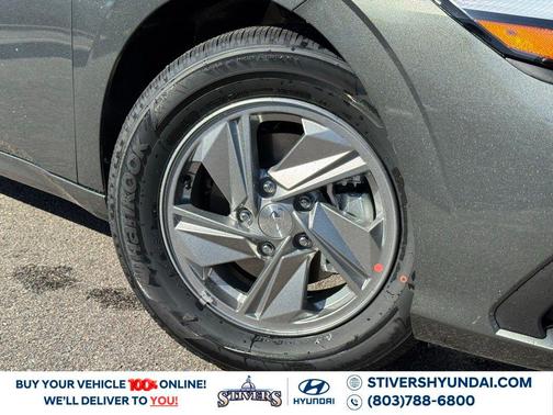 Amazon Gray 2026 Hyundai ELANTRA SE
