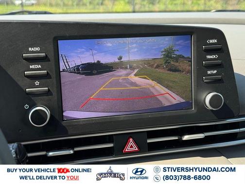 Fluid Metal 2022 Hyundai ELANTRA SEL