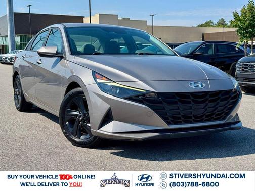 Fluid Metal 2022 Hyundai ELANTRA SEL