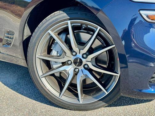 2026 Genesis G70 2.5T RWD Prestige