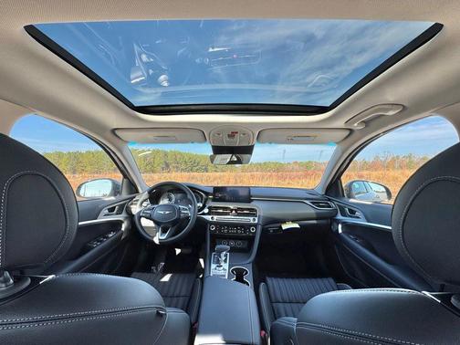 2026 Genesis G70 2.5T RWD Prestige