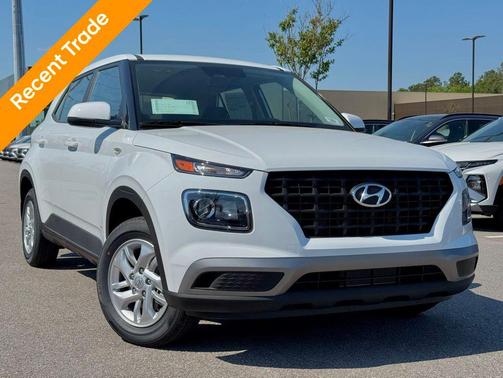 2025 Hyundai VENUE SE