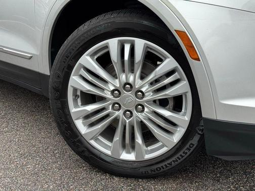 2019 Cadillac XT5 Premium Luxury