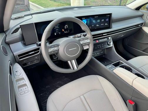 2026 Hyundai SONATA SEL