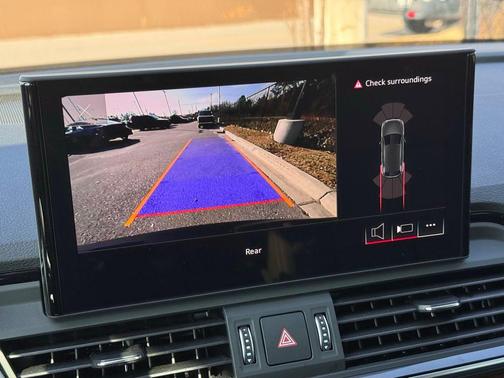 2023 Audi Q5 45 S line Premium