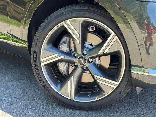 2025 Genesis GV80 2.5T
