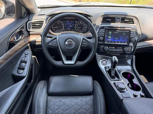 Pearl White 2017 Nissan Maxima 3.5 Platinum