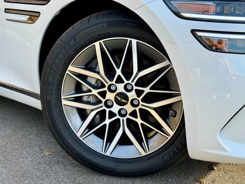 2025 Genesis G80 2.5T AWD