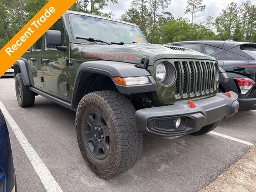 Sarge Green Clearcoat 2022 Jeep Gladiator Mojave 4x4