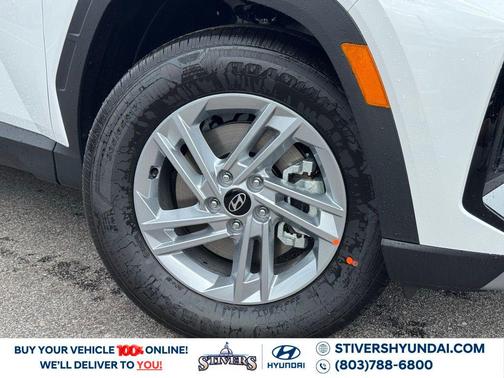 2026 Hyundai TUCSON SE