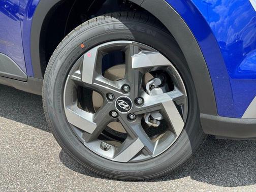 2025 Hyundai VENUE Limited
