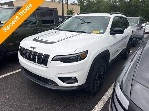 Bright White Clearcoat 2022 Jeep Cherokee X 4x4