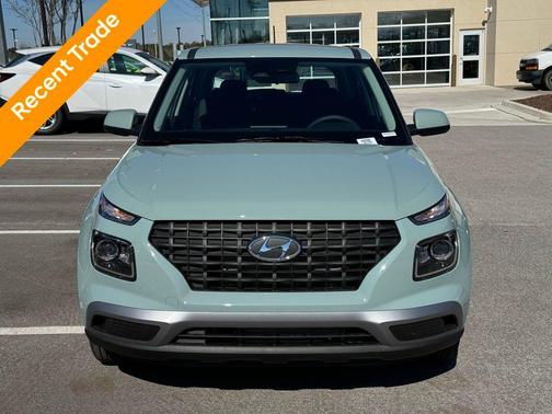 2025 Hyundai VENUE SE