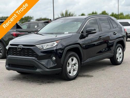 Midnight Black Metallic 2021 Toyota RAV4 XLE