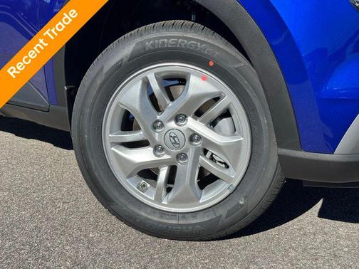 2025 Hyundai VENUE SE