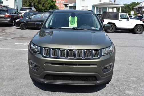 Black 2017 Jeep Compass Latitude