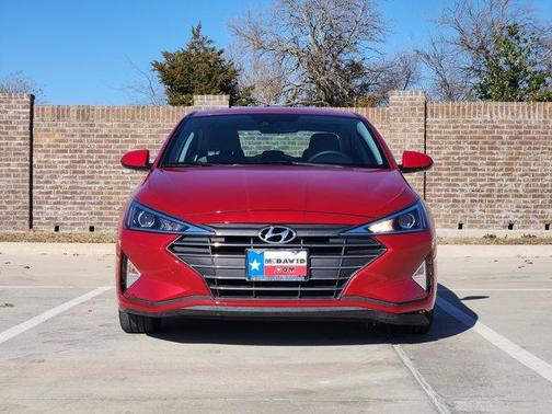 2019 Hyundai ELANTRA SEL