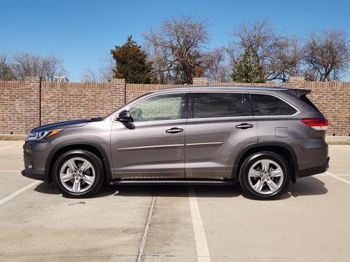 2018 Toyota Highlander 